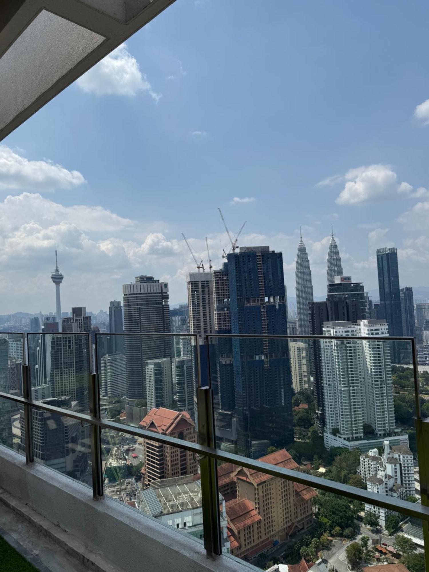 Agile Sky Near Pavilion Mall & Trx View Including Swimming Pool Pangsapuri