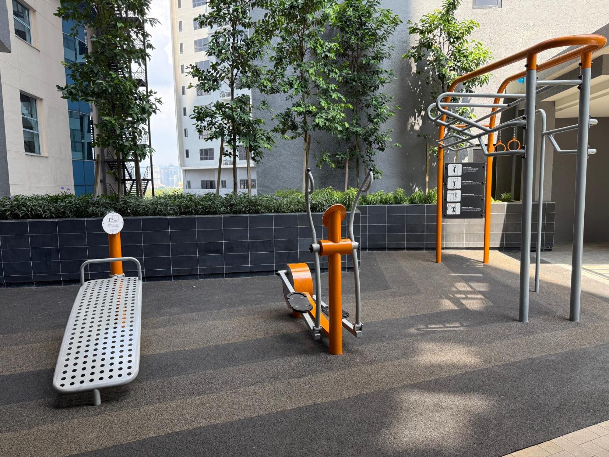 Pangsapuri Agile Sky Near Pavilion Mall & Trx View Including Swimming Pool *
