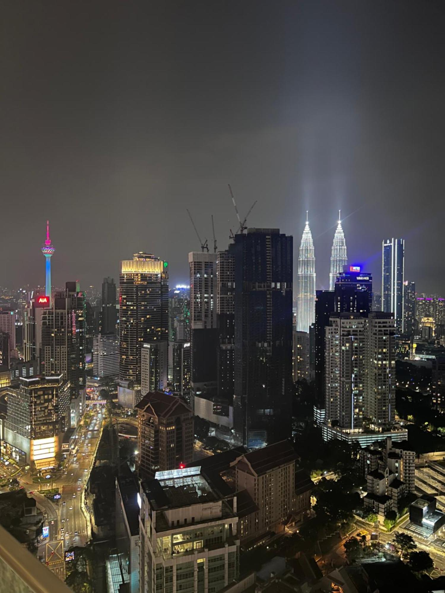 Pangsapuri Agile Sky Near Pavilion Mall & Trx View Including Swimming Pool Kuala Lumpur