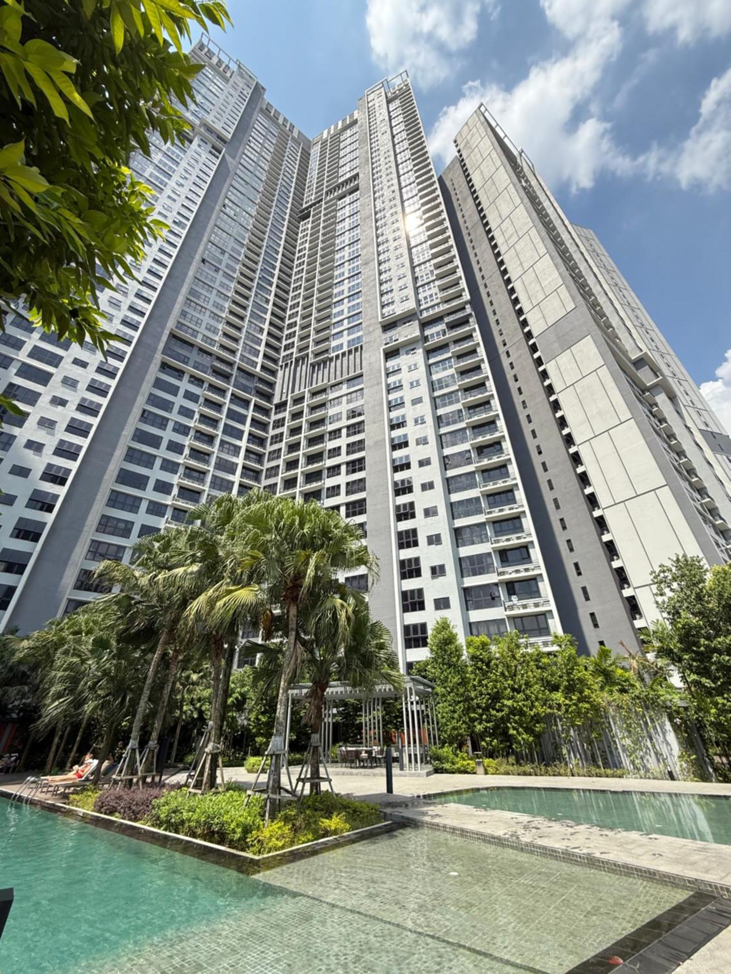 Agile Sky Near Pavilion Mall & Trx View Including Swimming Pool