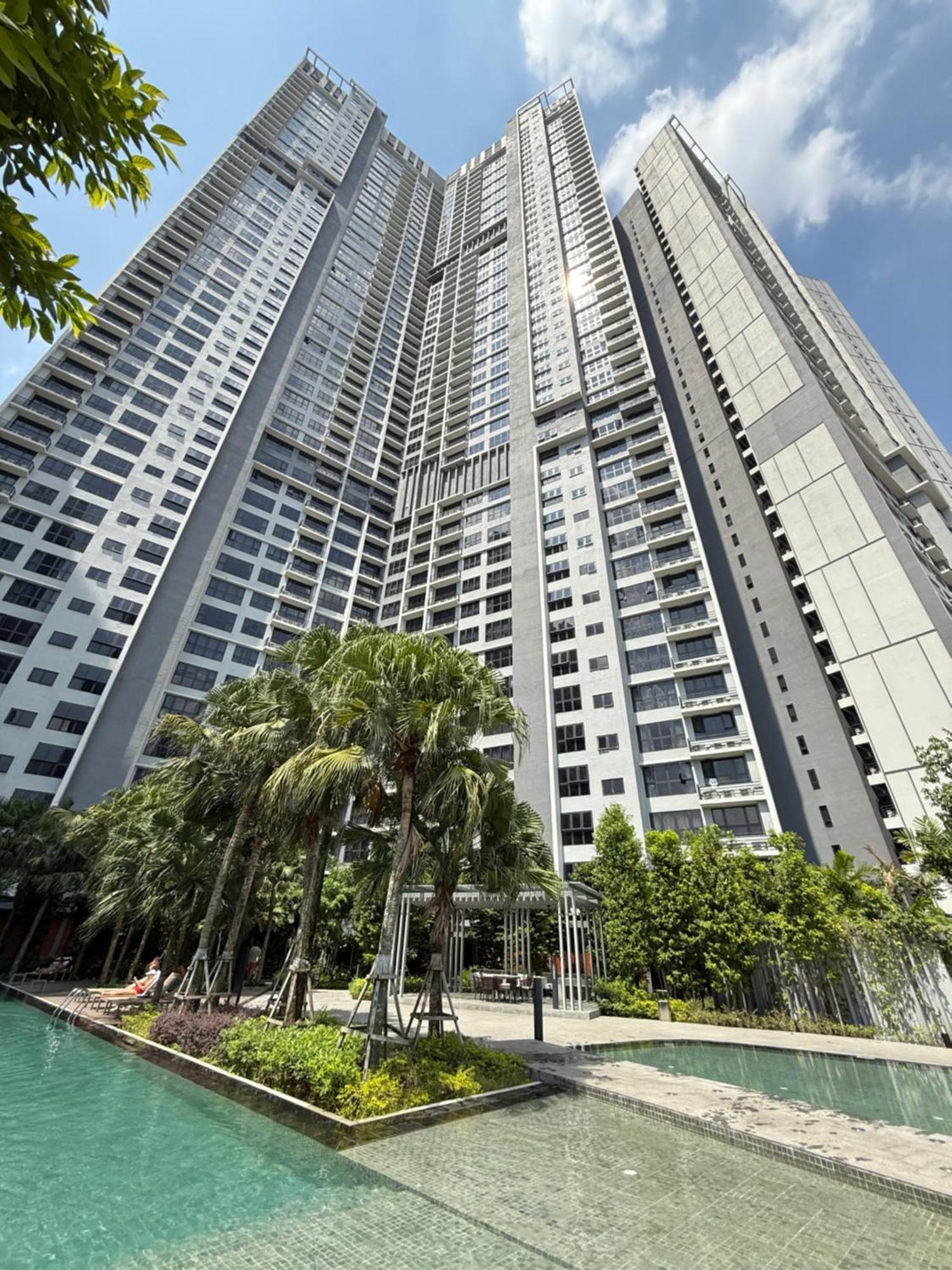 Agile Sky Near Pavilion Mall & Trx View Including Swimming Pool Kuala Lumpur